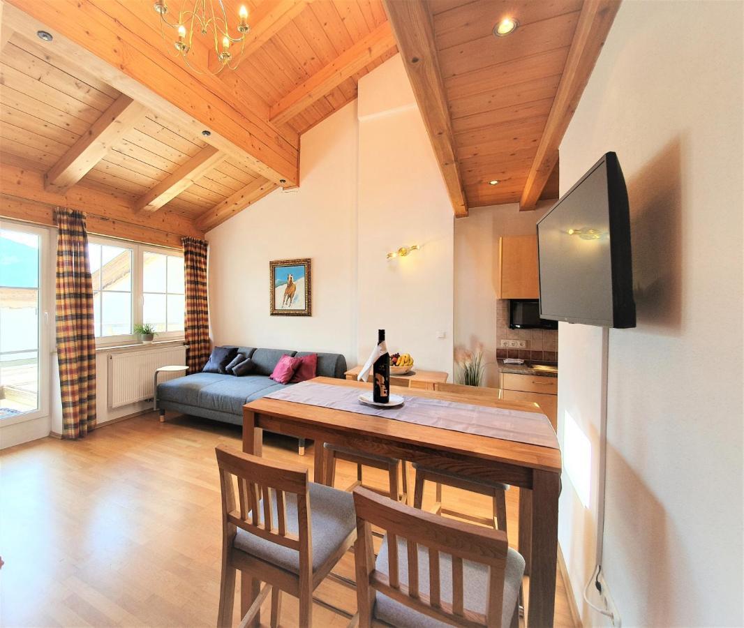 Grubhof Appartements Елльмау Екстер'єр фото